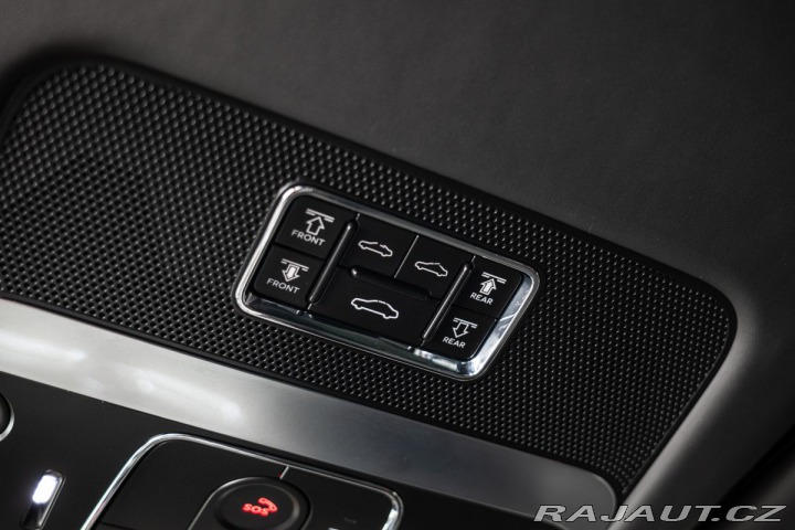 Bentley Flying Spur W12 360/LED/Pano/Ventilov 2022