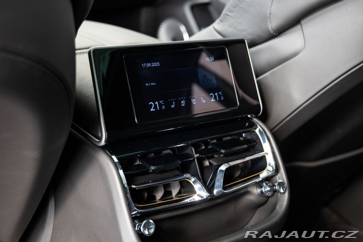 Bentley Flying Spur W12 360/LED/Pano/Ventilov 1800