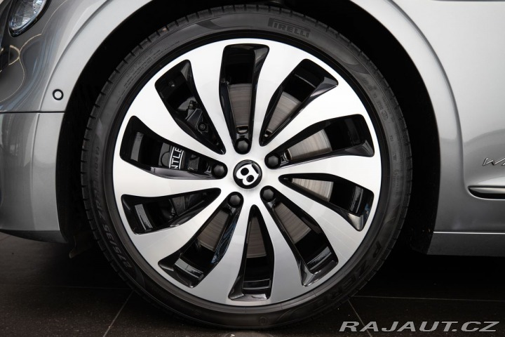 Bentley Flying Spur W12 360/LED/Pano/Ventilov 1800