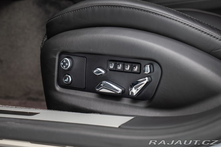 Bentley Flying Spur W12 360/LED/Pano/Ventilov 1800