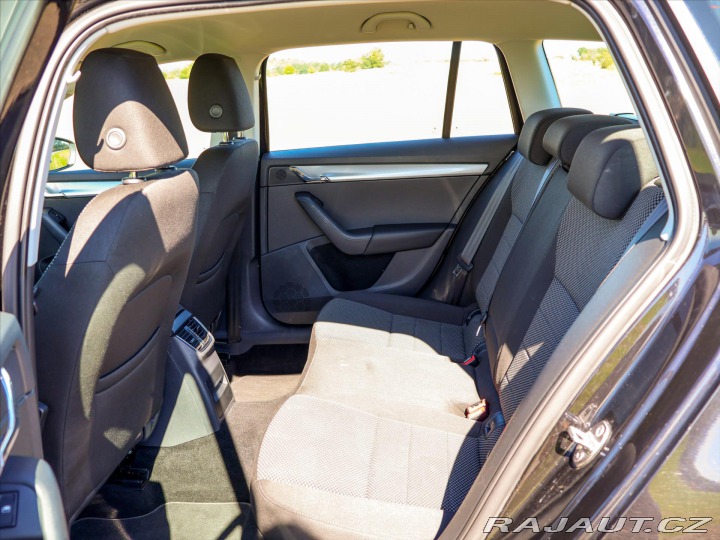 Škoda Octavia 1,6 TDI Klima Serv.kn. 1. 2013