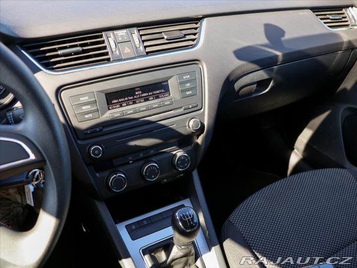 Škoda Octavia 1,6 TDI Klima Serv.kn. 1. 2013