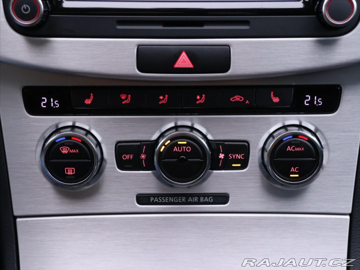 Volkswagen Passat 1,4 TSI 90kW Highline 1.M 2012