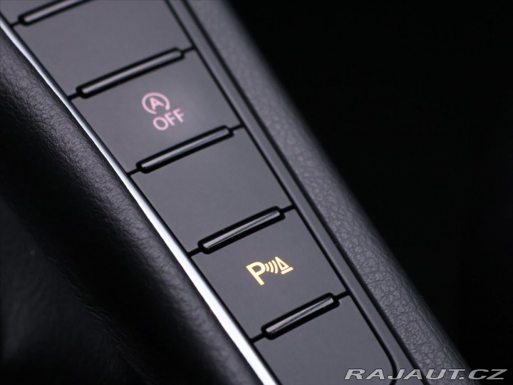 Volkswagen Passat 1,4 TSI 90kW Highline 1.M 2012