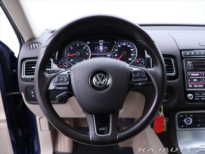 Volkswagen Touareg 3,0 TDI 193kW 4M DSG R-li 2015
