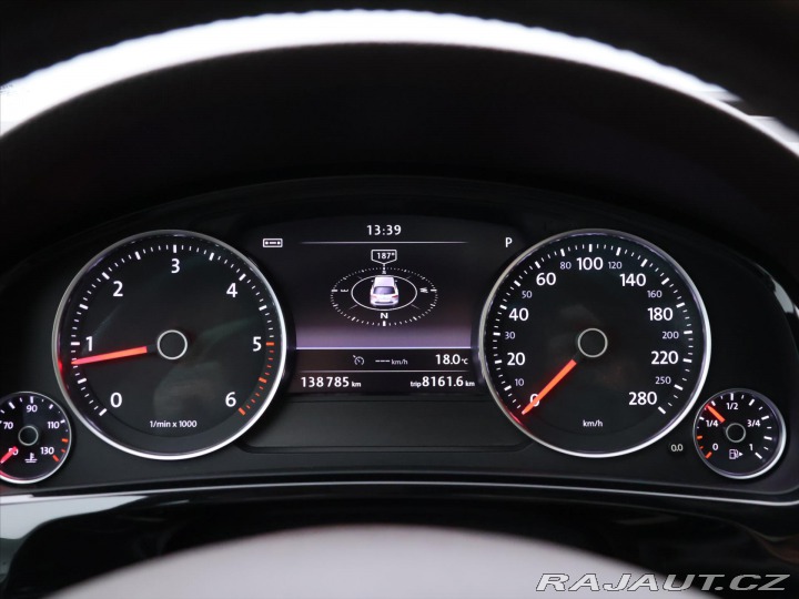 Volkswagen Touareg 3,0 TDI 193kW 4M DSG R-li 2015