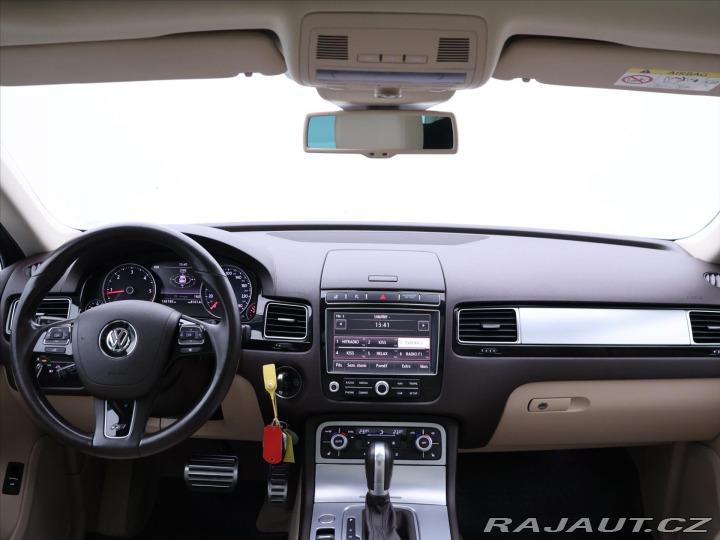 Volkswagen Touareg 3,0 TDI 193kW 4M DSG R-li 2015