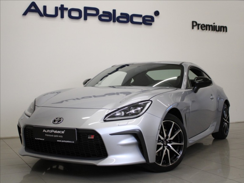 Toyota GR86 2,4 234k. Dynamic 5170 km