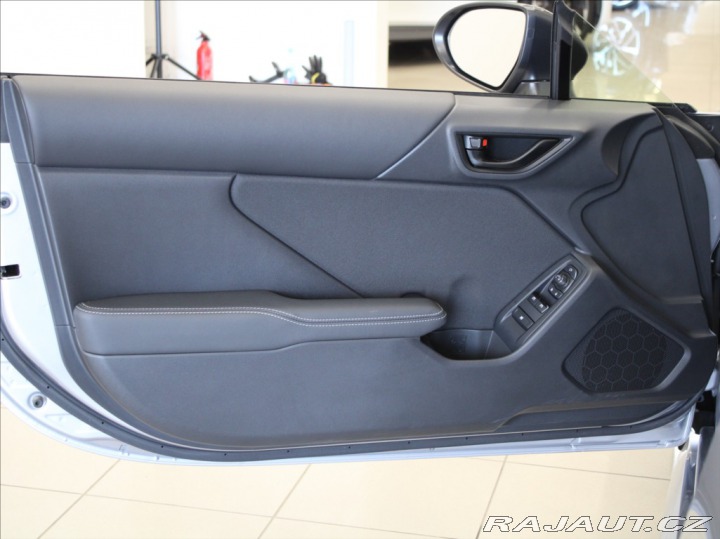 Toyota GR86 2,4 234k. 5170 km! Akční 2023