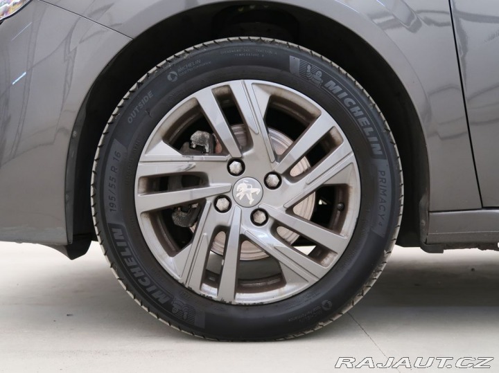 Peugeot 208 1.2PureTech,75kW,ACTIVE,A 2022