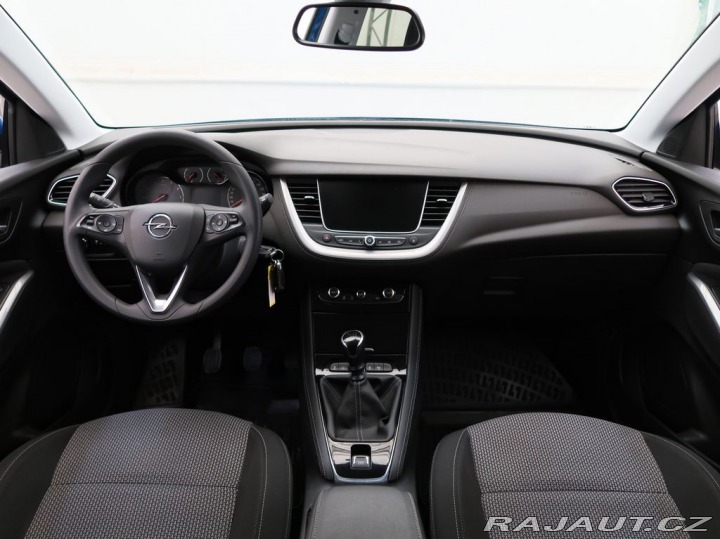 Opel Grandland X 1.2TURBO,96kW,DESIGN,MAN6 2019