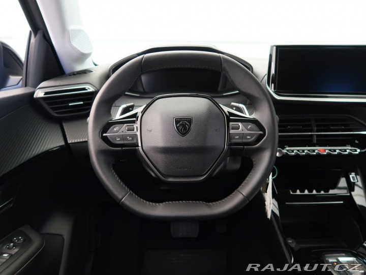 Peugeot 208 1.2HYBRID,CZ,ALLURE,e-DCS 2024