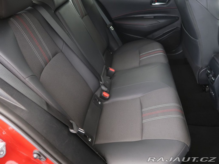 Toyota Corolla 1,8Hybrid,CZ,1Maj,GR Spor 2023