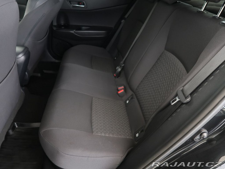Toyota C-HR 1.8Hybrid,CZ,1Maj,Comfort 2023