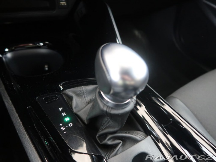 Toyota C-HR 1.8Hybrid,CZ,1Maj,Comfort 2023