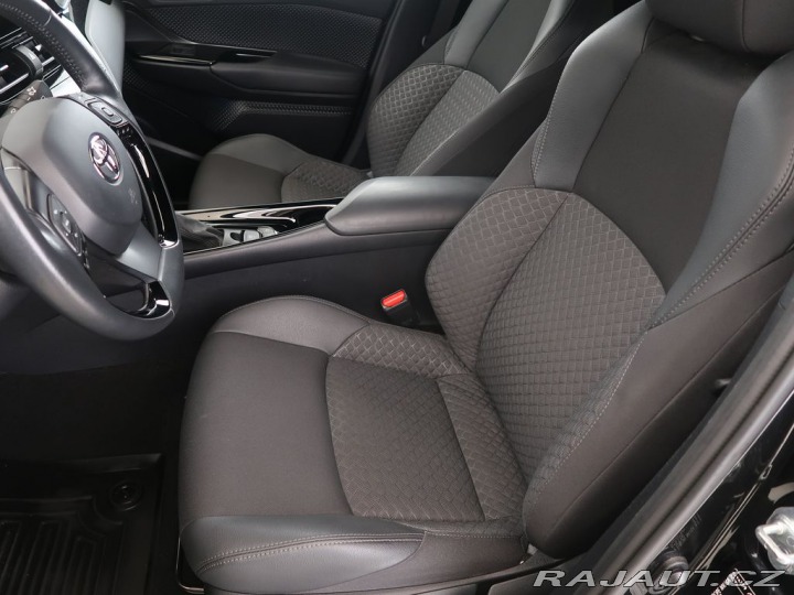 Toyota C-HR 2.0Hybrid,CZ,1Maj,Comfort 2023