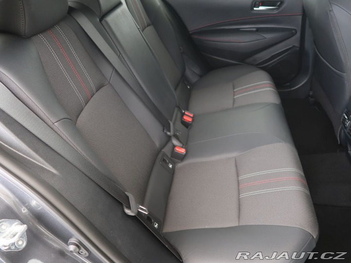 Toyota Corolla 1,8Hybrid,CZ,GR Sport 2024