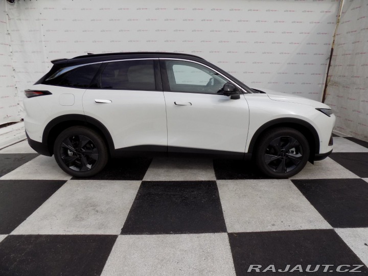 BAIC X5 1.5T/AT/Pixel-Led/PANO/DP 2025