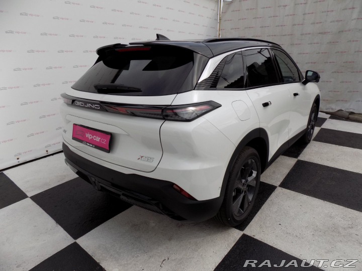 BAIC X5 1.5T/AT/Pixel-Led/PANO/DP 2025