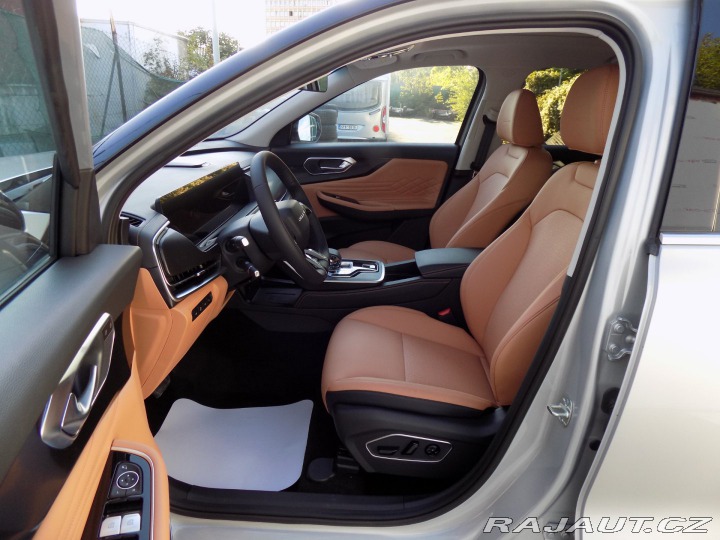 BAIC X7 1.5T/AT/Pixel-LED/PANO/Ma 2025