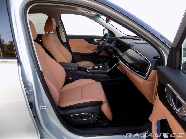 BAIC X7 1.5T/AT/Pixel-LED/PANO/Ma 2025