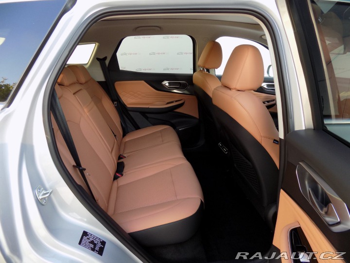 BAIC X7 1.5T/AT/Pixel-LED/PANO/Ma 2025