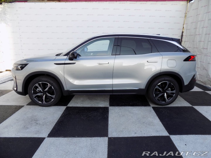 BAIC X7 1.5T/AT/Pixel-LED/PANO/Ma 2025