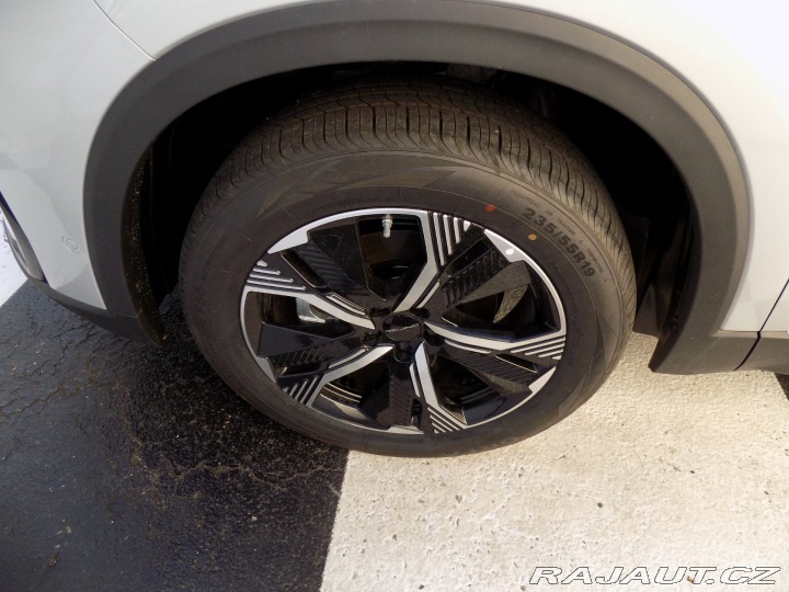 BAIC X7 1.5T/AT/Pixel-LED/PANO/Ma 2025