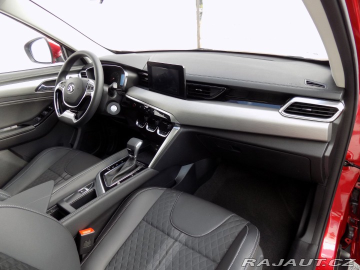 BAIC X3 1.5T/AT/Full-LED/DPH/ 2025