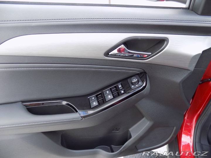 BAIC X3 1.5T/AT/Full-LED/DPH/ 2025