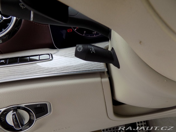 Mercedes-Benz E 400d/AMG-Line/4-M/PANO/ 2019