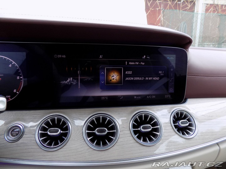 Mercedes-Benz E 400d/AMG-Line/4-M/PANO/ 2019