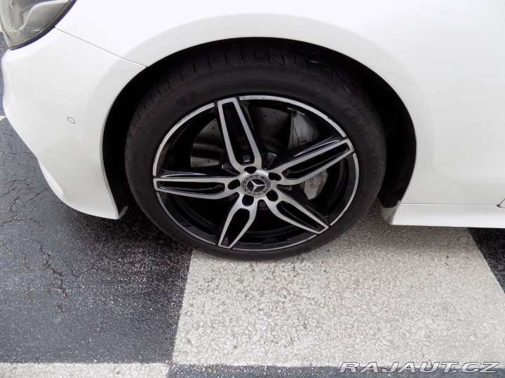 Mercedes-Benz E 400d/AMG-Line/4-M/PANO/ 2019