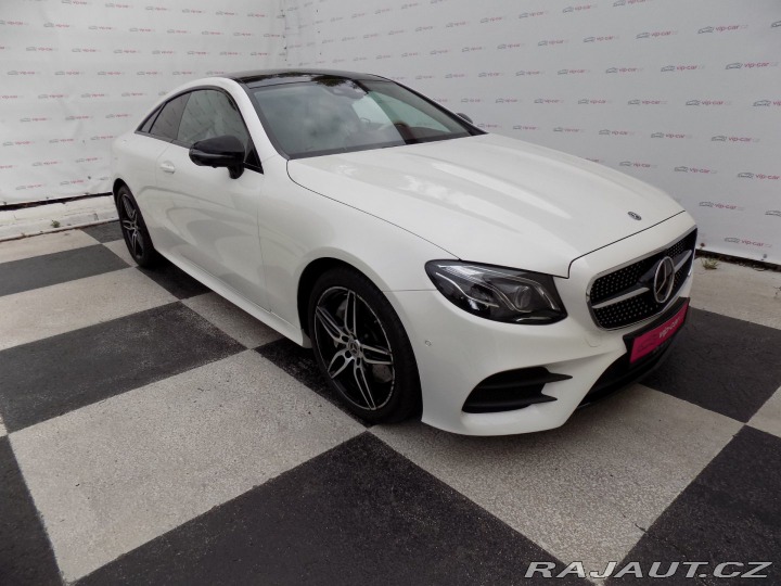 Mercedes-Benz E 400d/AMG-Line/4-M/PANO/ 2019