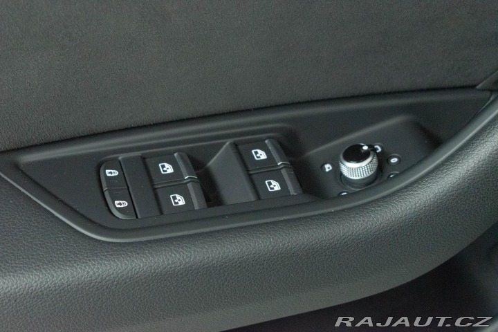 Audi A4 40 TDI S-LINE*REZERVACE* 2023