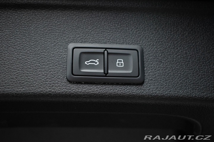 Audi A4 40 TDI S-LINE*REZERVACE* 2023