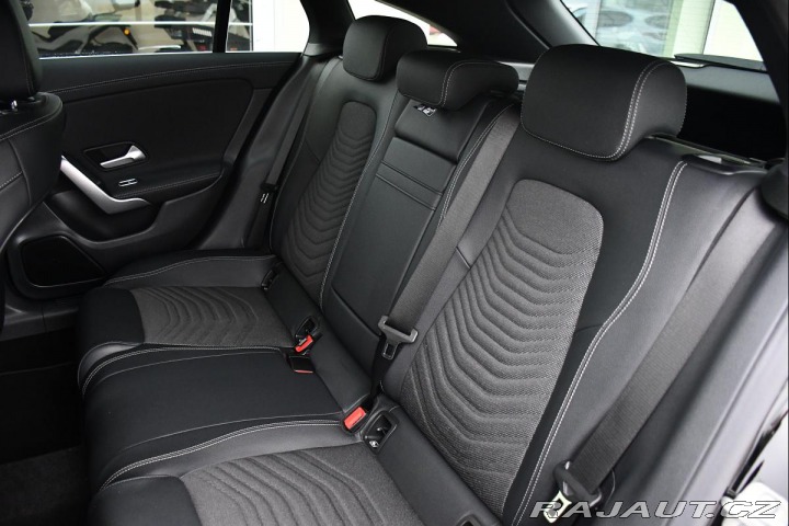 Mercedes-Benz CLA 200d 2023