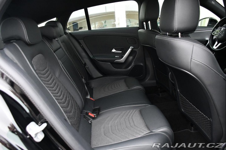 Mercedes-Benz CLA 200d 2023