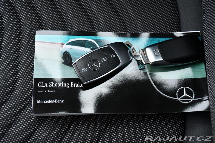 Mercedes-Benz CLA 200d 2023