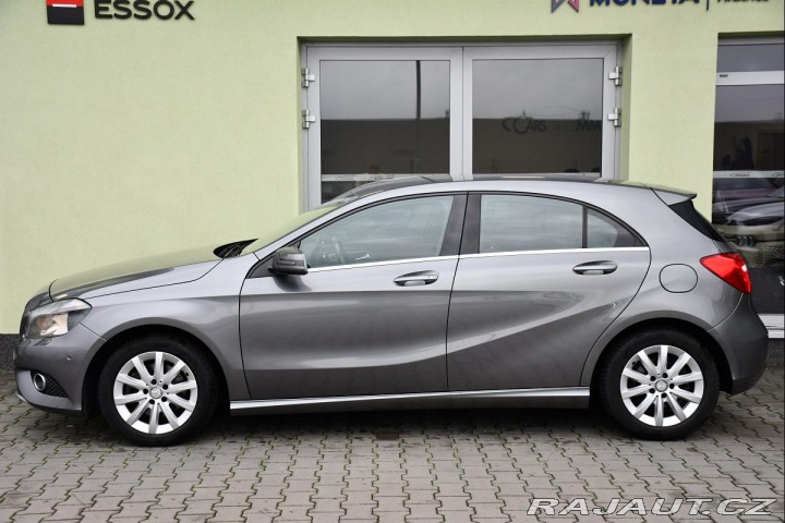 Mercedes-Benz A 180i NAVI VÝHŘEV PDC 2013