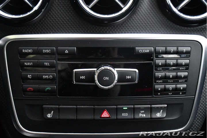 Mercedes-Benz A 180i NAVI VÝHŘEV PDC 2013