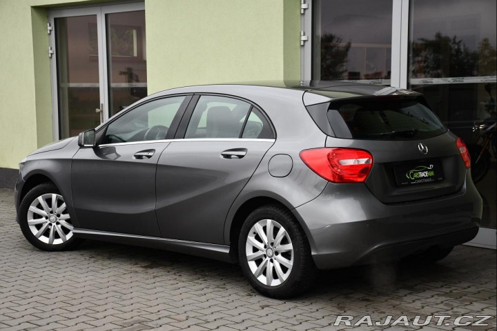 Mercedes-Benz A 180 2013