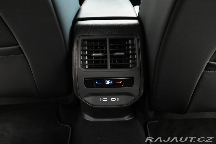 Seat Leon 2,0 TDi 110kW FR DSG Busi 2022
