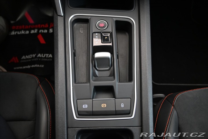 Seat Leon 2,0 TDi 110kW FR DSG Busi 2022