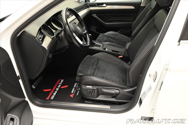 Volkswagen Passat 2,0 TDI 110 kW DSG Elegan 2020