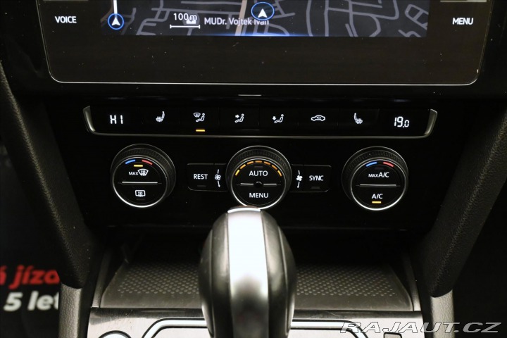 Volkswagen Passat 2,0 TDi 110kW DSG Eleganc 2020