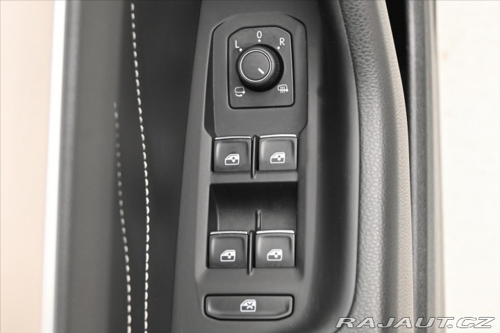 Volkswagen Passat 2,0 TDI 110 kW DSG Elegan 2020