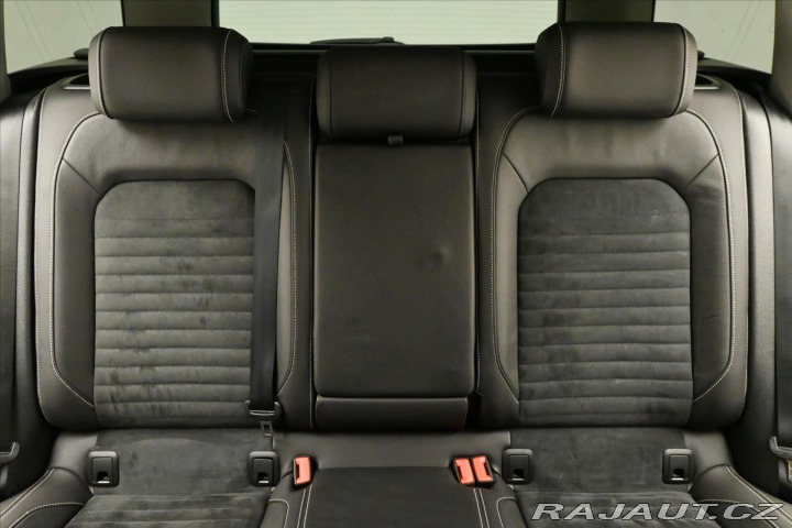 Volkswagen Passat 2,0 TDI 110 kW DSG Elegan 2020