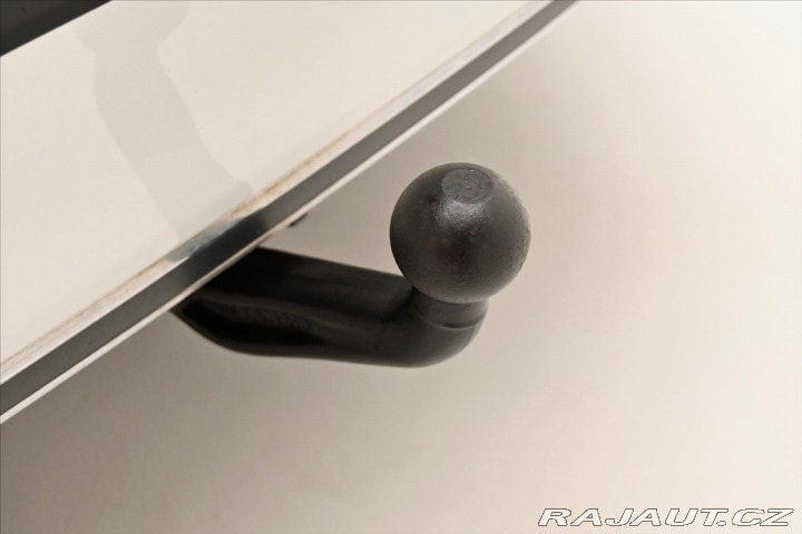 Volkswagen Passat 2,0 TDI 110 kW DSG Elegan 2020