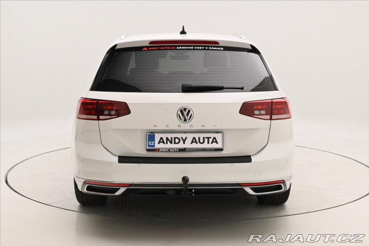 Volkswagen Passat 2,0 TDI 110 kW DSG Elegan 2020
